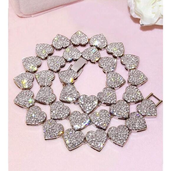 Iced Heart Necklace - Picture 4 of 8